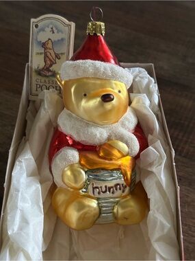 1997 limited Edition Classic Pooh blown glass ornament.